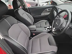 Used 2022 Kia Niro 2 Red - Interior and Exterior details 10