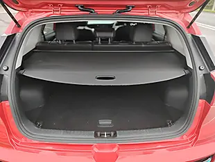 Used 2022 Kia Niro 2 Red - Interior and Exterior details 12