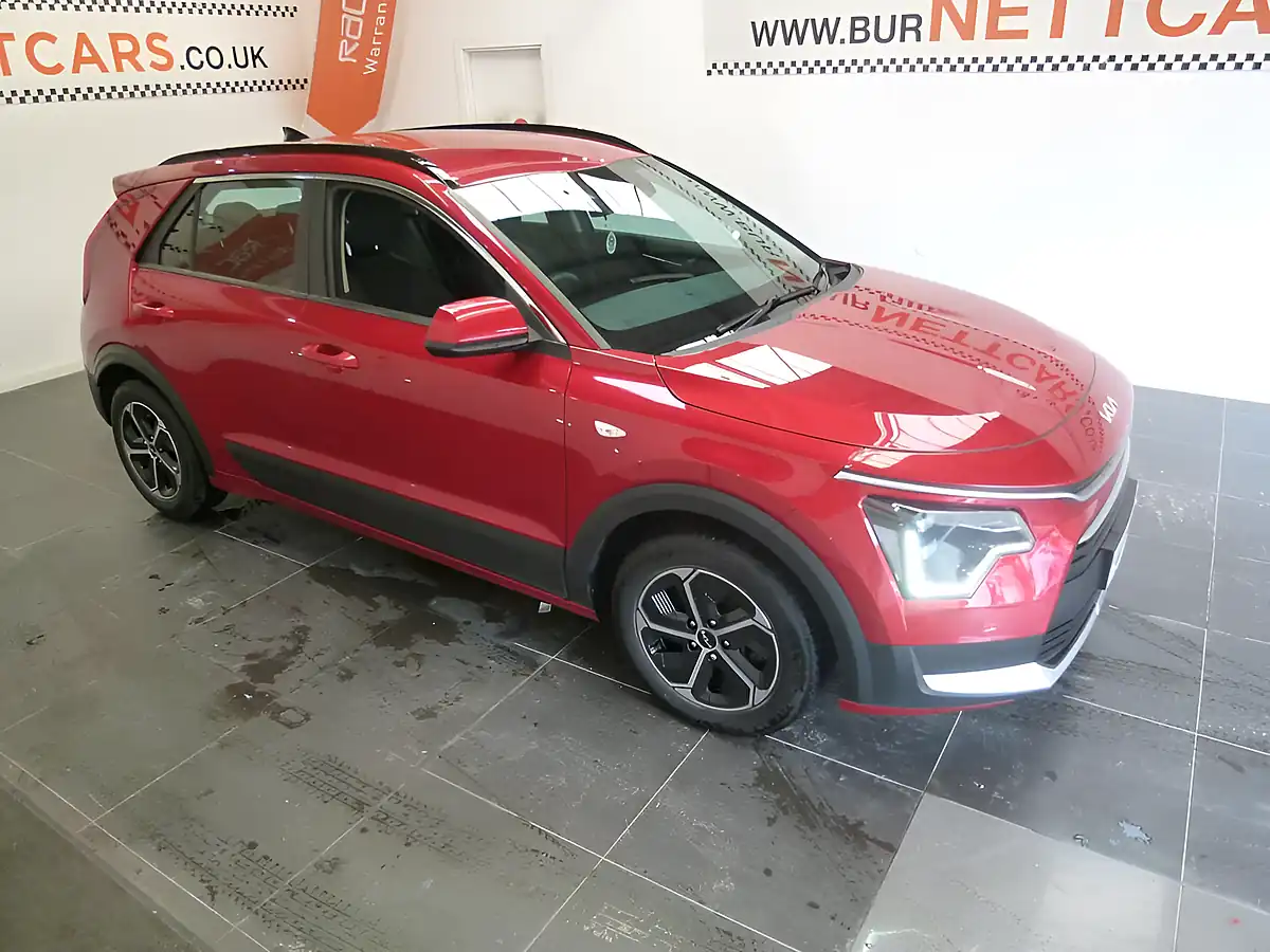 Used 2022 Kia Niro 2 Red Metallic - Interior and Exterior details 11