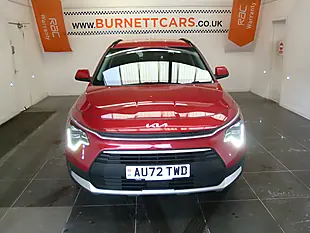 Used 2022 Kia Niro 2 Red Metallic - Interior and Exterior details 4