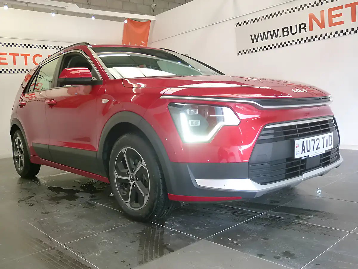 Used 2022 Kia Niro 2 Red Metallic - Interior and Exterior details 9
