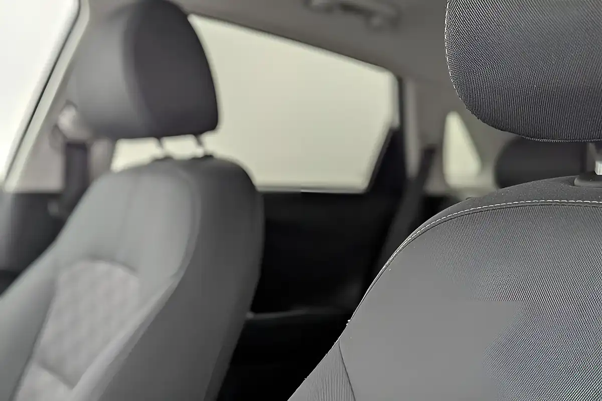 Used 2022 Kia Niro 2 White - Interior and Exterior details 13