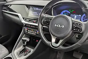 Used 2022 Kia Niro 2 White - Interior and Exterior details 15