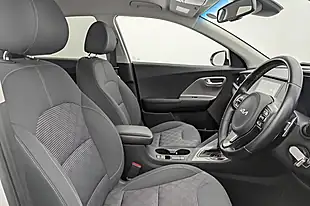Used 2022 Kia Niro 2 White - Interior and Exterior details 2
