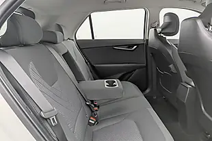 Used 2022 Kia Niro 2 White - Interior and Exterior details 10