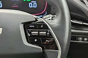 Used 2022 Kia Niro 2 White - Interior and Exterior details 15