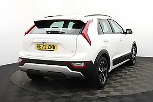 Used 2022 Kia Niro 2 White - Interior and Exterior details 3
