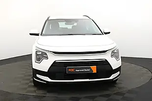 Used 2022 Kia Niro 2 White - Interior and Exterior details 7