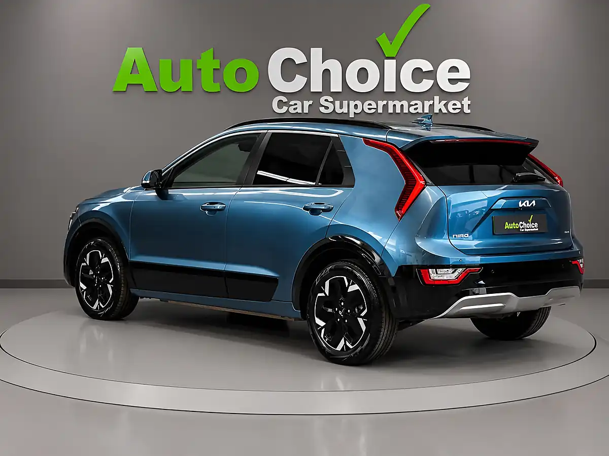 Used 2022 Kia Niro 3 Blue - Interior and Exterior details 5
