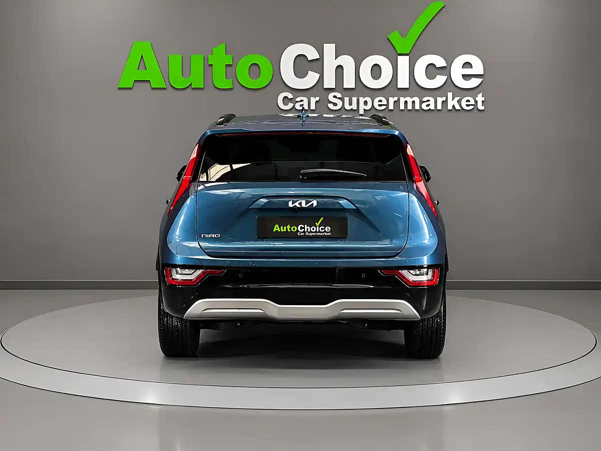 Used 2022 Kia Niro 3 Blue - Interior and Exterior details 6