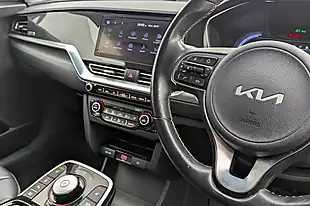 Used 2022 Kia Niro 3 Grey - Interior and Exterior details 10