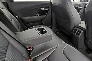 Used 2022 Kia Niro 3 White - Interior and Exterior details 11