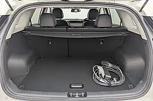 Used 2022 Kia Niro 3 White - Interior and Exterior details 13