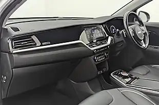 Used 2022 Kia Niro 3 White - Interior and Exterior details 15