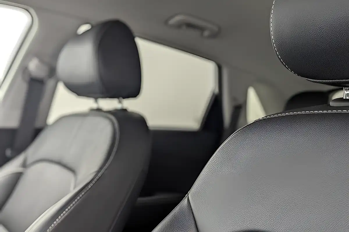 Used 2022 Kia Niro 3 White - Interior and Exterior details 18