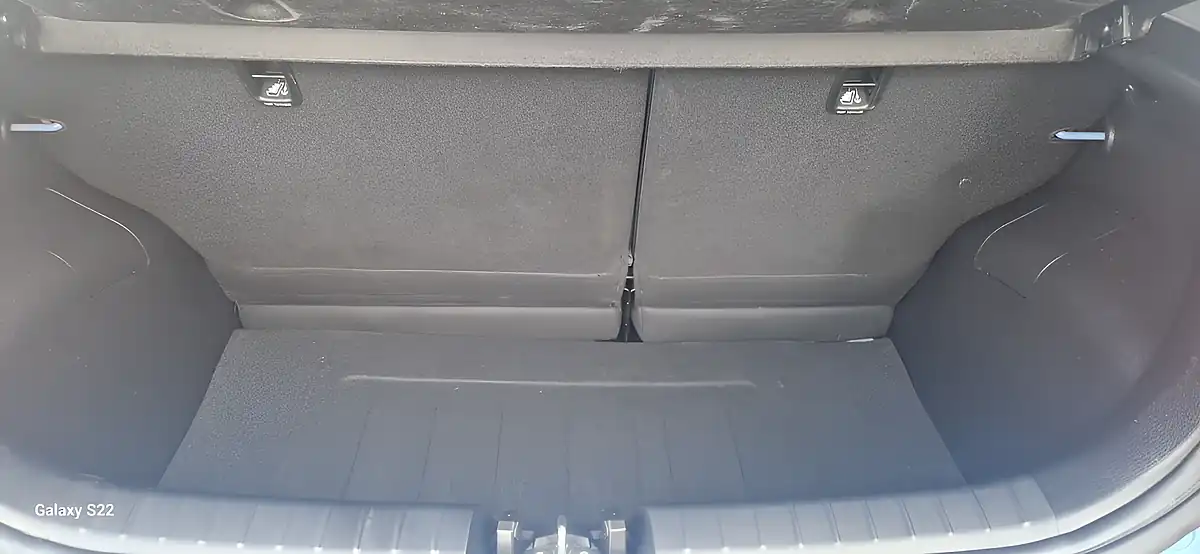 Used 2022 Kia Picanto 1 Blue - Interior and Exterior details 19