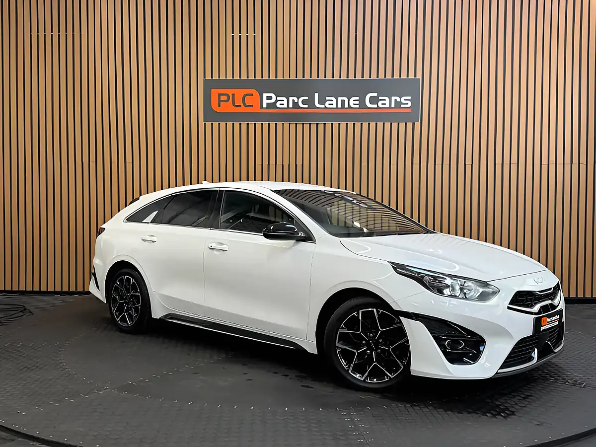 Used 2022 Kia Pro Ceed GT-Line Fusion White - Front View