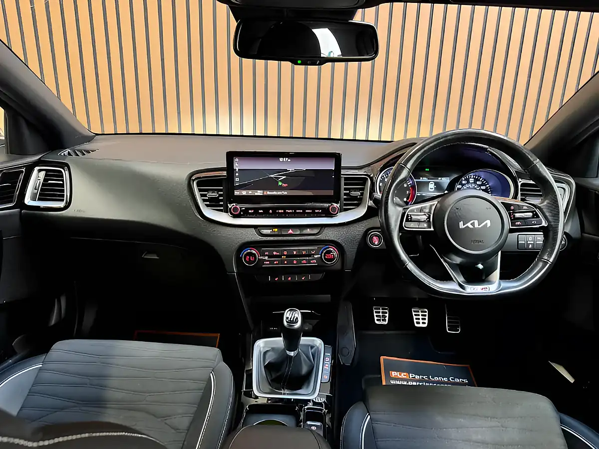 Used 2022 Kia Pro Ceed GT-Line Fusion White - Interior and Exterior details 13