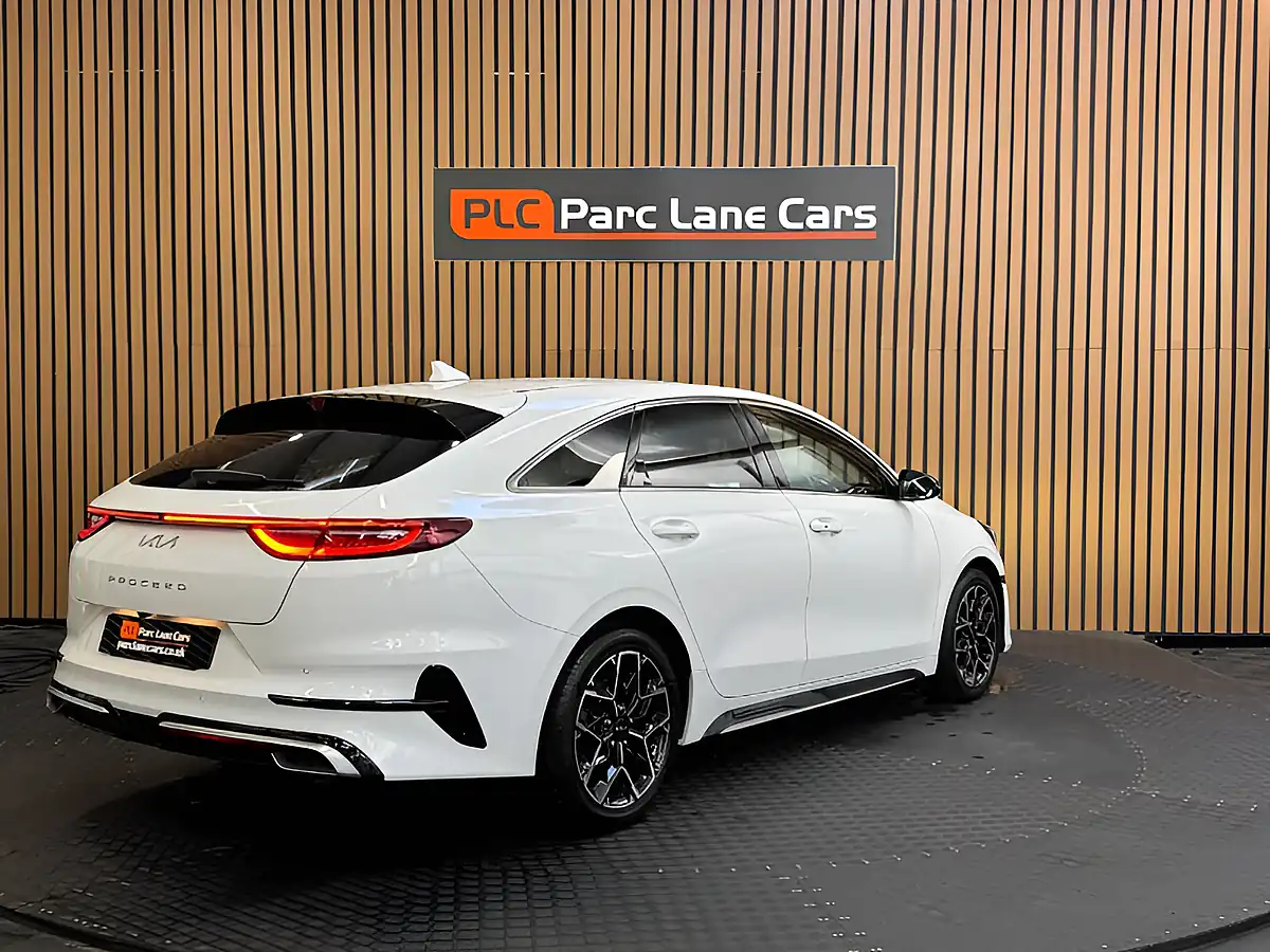 Used 2022 Kia Pro Ceed GT-Line Fusion White - Interior and Exterior details 3
