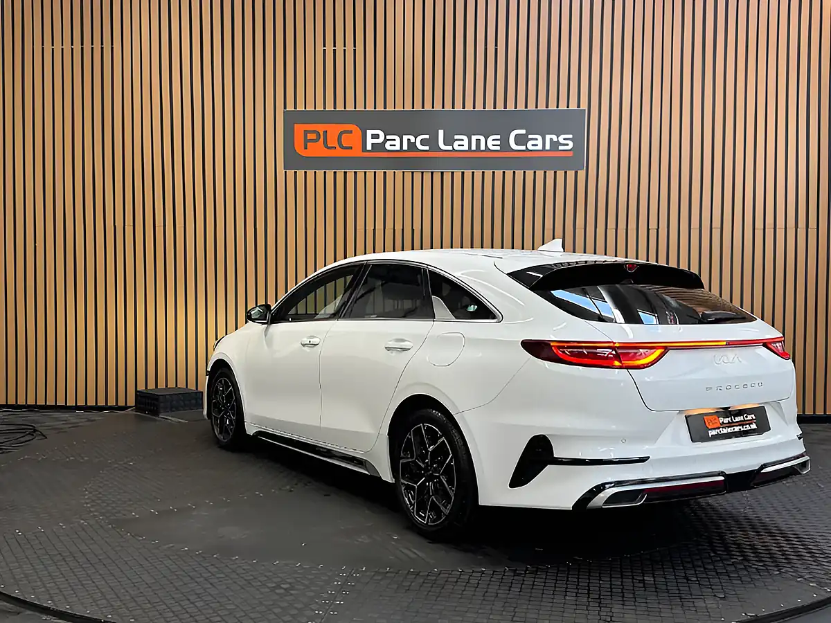 Used 2022 Kia Pro Ceed GT-Line Fusion White - Interior and Exterior details 5