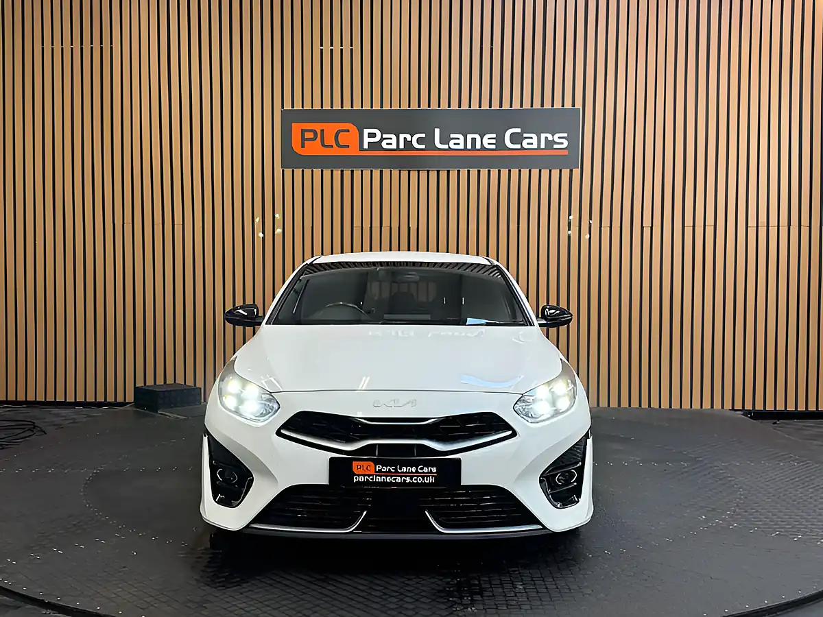 Used 2022 Kia Pro Ceed GT-Line Fusion White - Interior and Exterior details 8