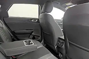 Used 2022 Kia Proceed GT-Line Shooting Brake Blue - Interior and Exterior details 11