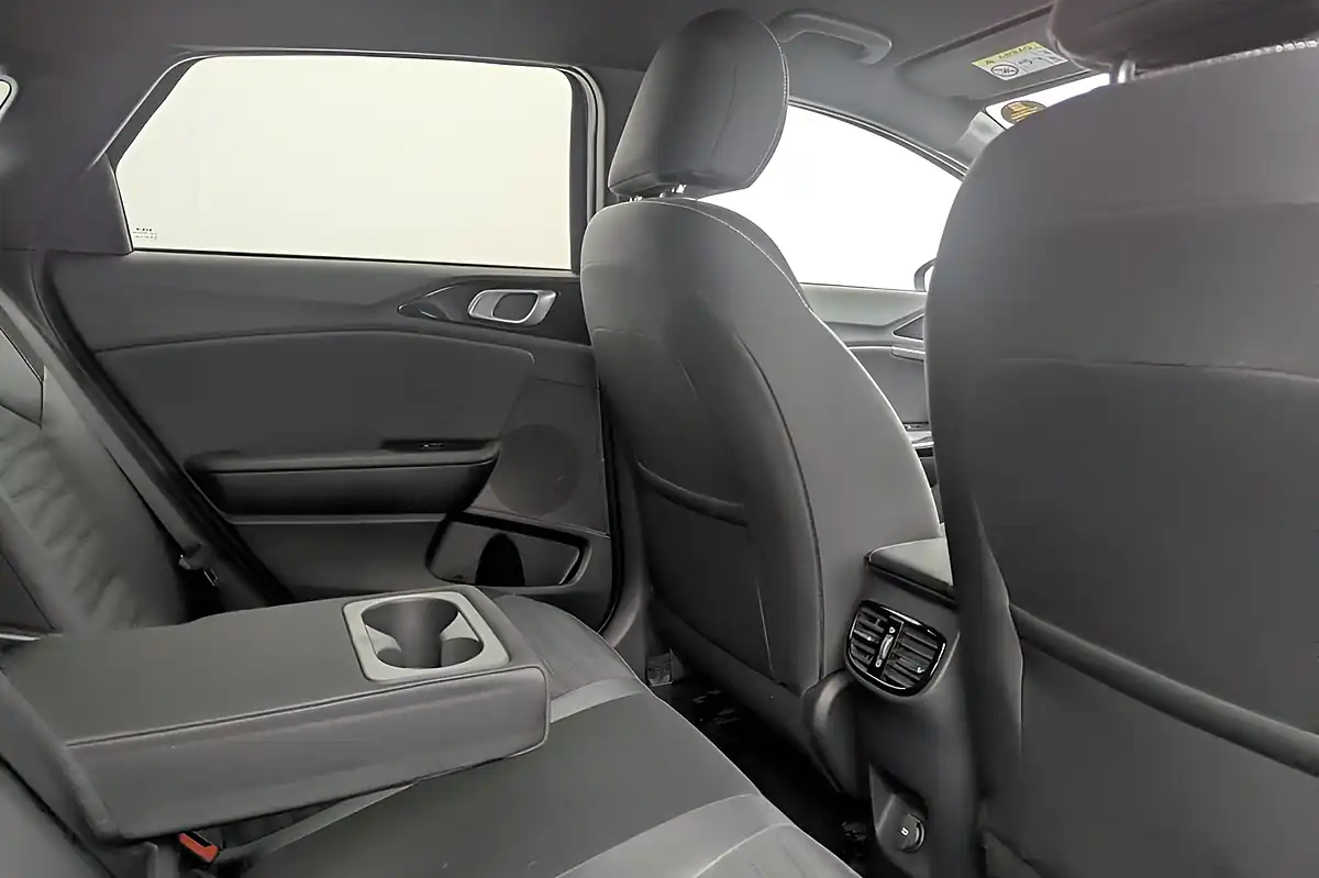 Used 2022 Kia Proceed GT-Line Shooting Brake Blue - Interior and Exterior details 11