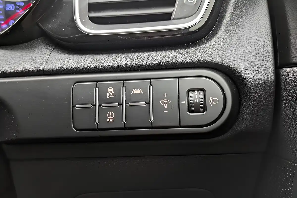Used 2022 Kia Proceed GT-Line Shooting Brake Blue - Interior and Exterior details 15