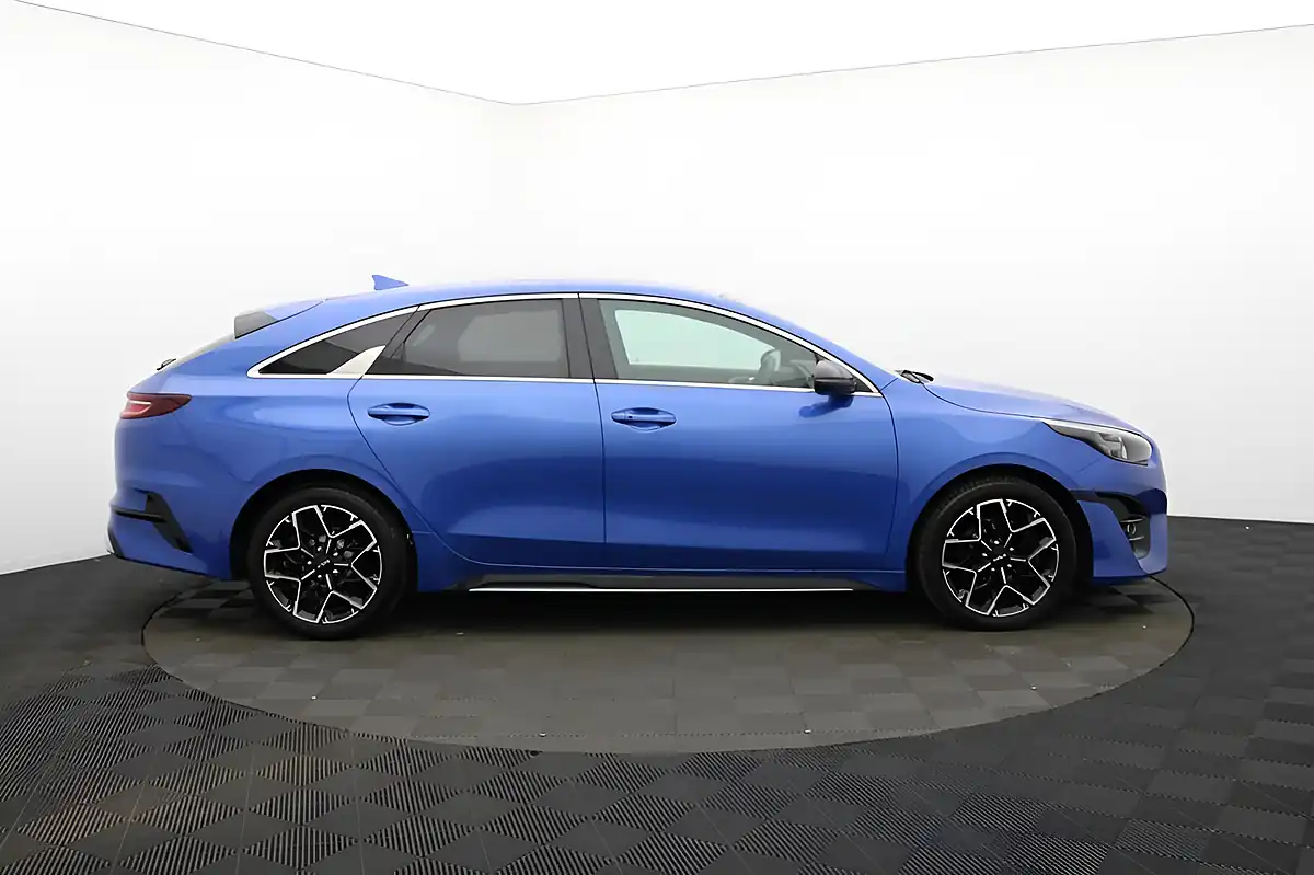 Used 2022 Kia Proceed GT-Line Shooting Brake Blue - Interior and Exterior details 2