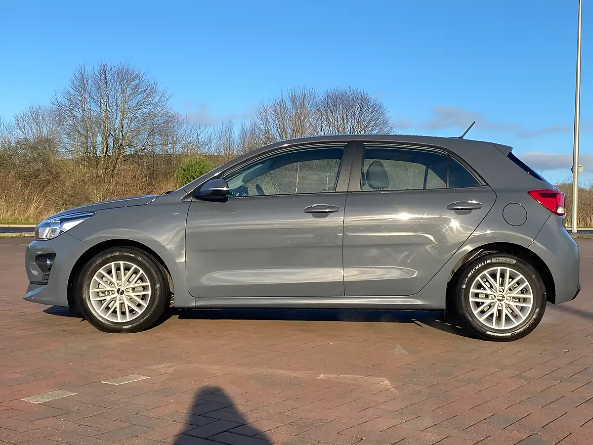 Used 2022 Kia Rio 2 Grey - Interior and Exterior details 8