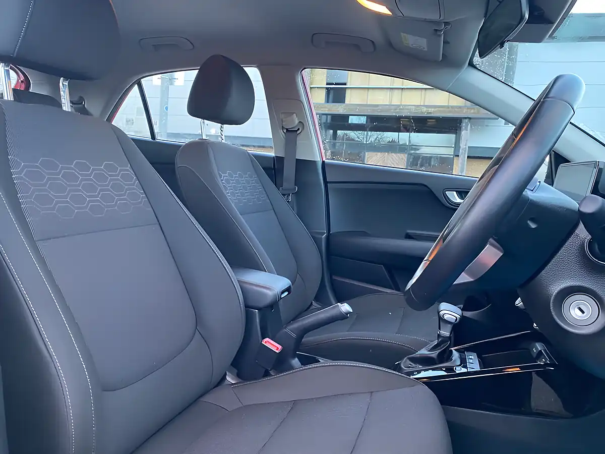 Used 2022 Kia Rio 2 Red - Interior and Exterior details 11