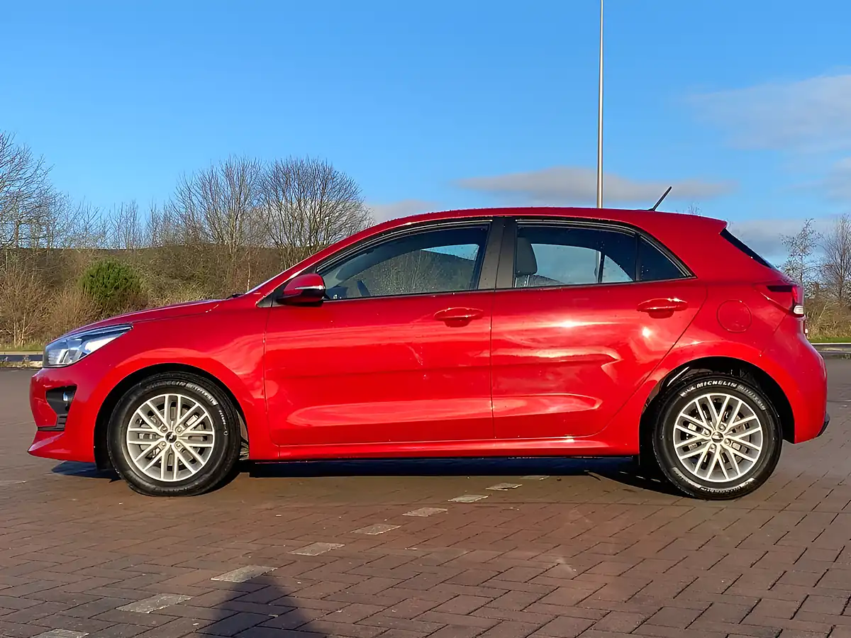 Used 2022 Kia Rio 2 Red - Interior and Exterior details 8