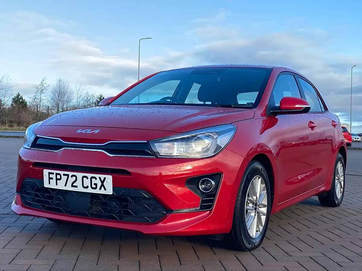 Used 2022 Kia Rio 2 Red - Interior and Exterior details 9