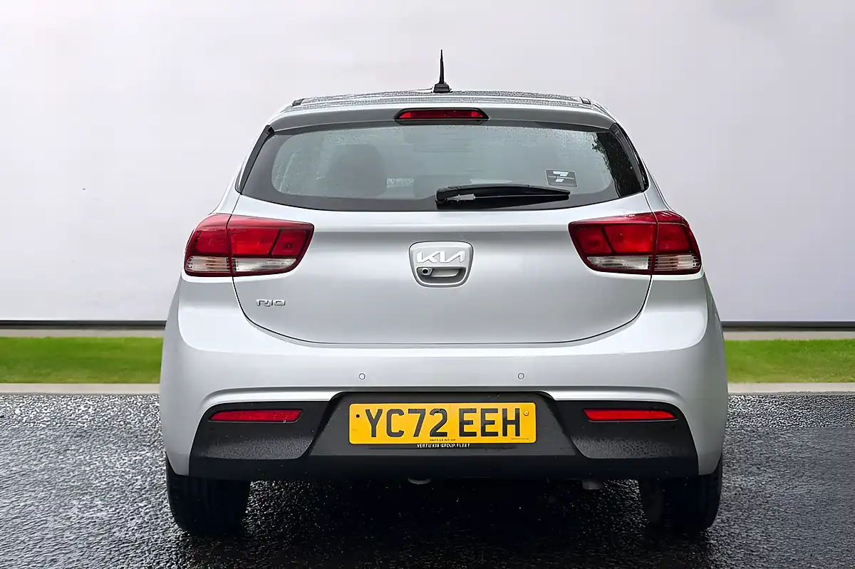 Used 2022 Kia Rio 2 Silver - Interior and Exterior details 10