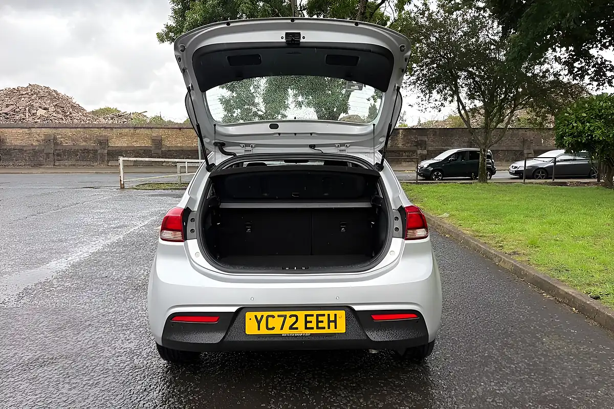 Used 2022 Kia Rio 2 Silver - Interior and Exterior details 13