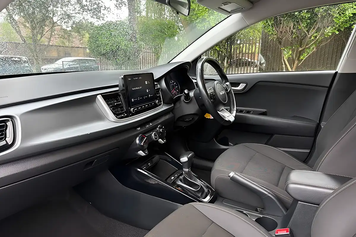 Used 2022 Kia Rio 2 Silver - Interior and Exterior details 4