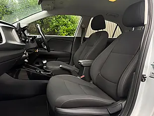 Used 2022 Kia Rio 2 Silver - Interior and Exterior details 6