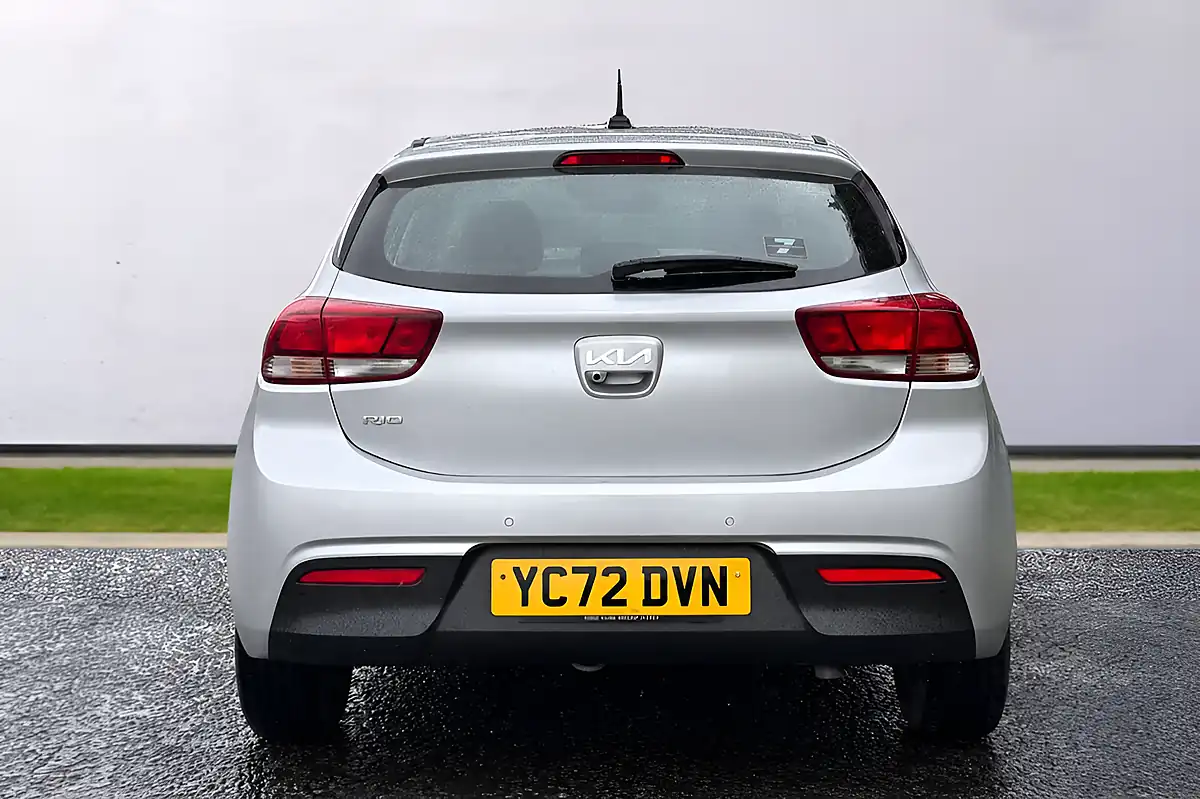 Used 2022 Kia Rio 2 Silver - Interior and Exterior details 10