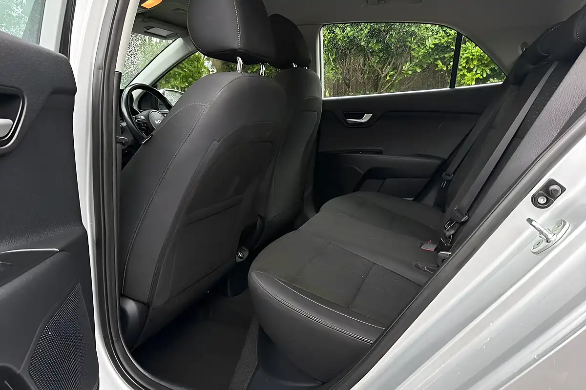 Used 2022 Kia Rio 2 Silver - Interior and Exterior details 6