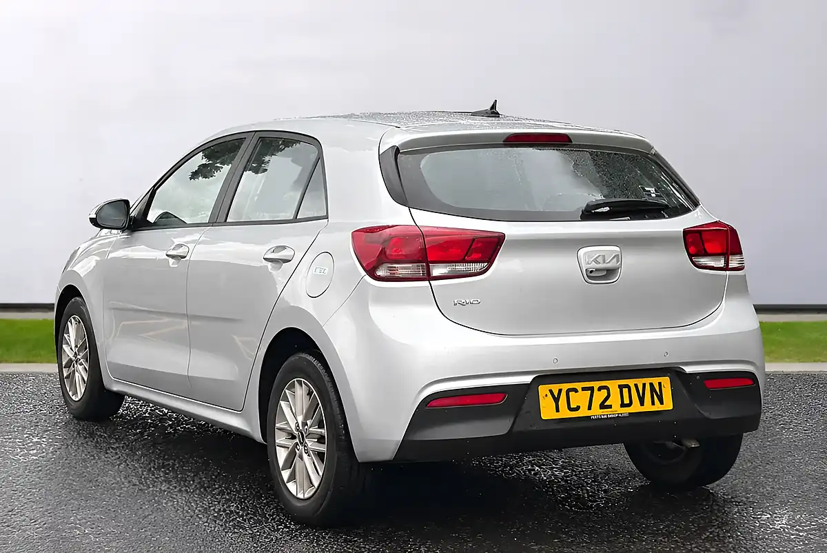 Used 2022 Kia Rio 2 Silver - Interior and Exterior details 9