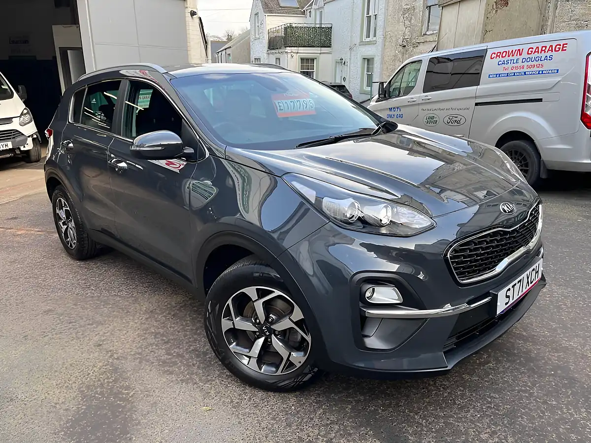 Used 2022 Kia Sportage 2 Grey - Front View