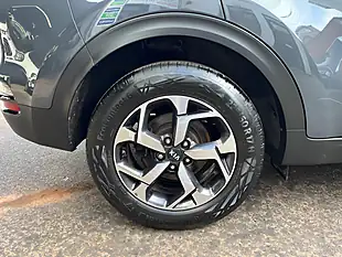 Used 2022 Kia Sportage 2 Grey - Interior and Exterior details 10