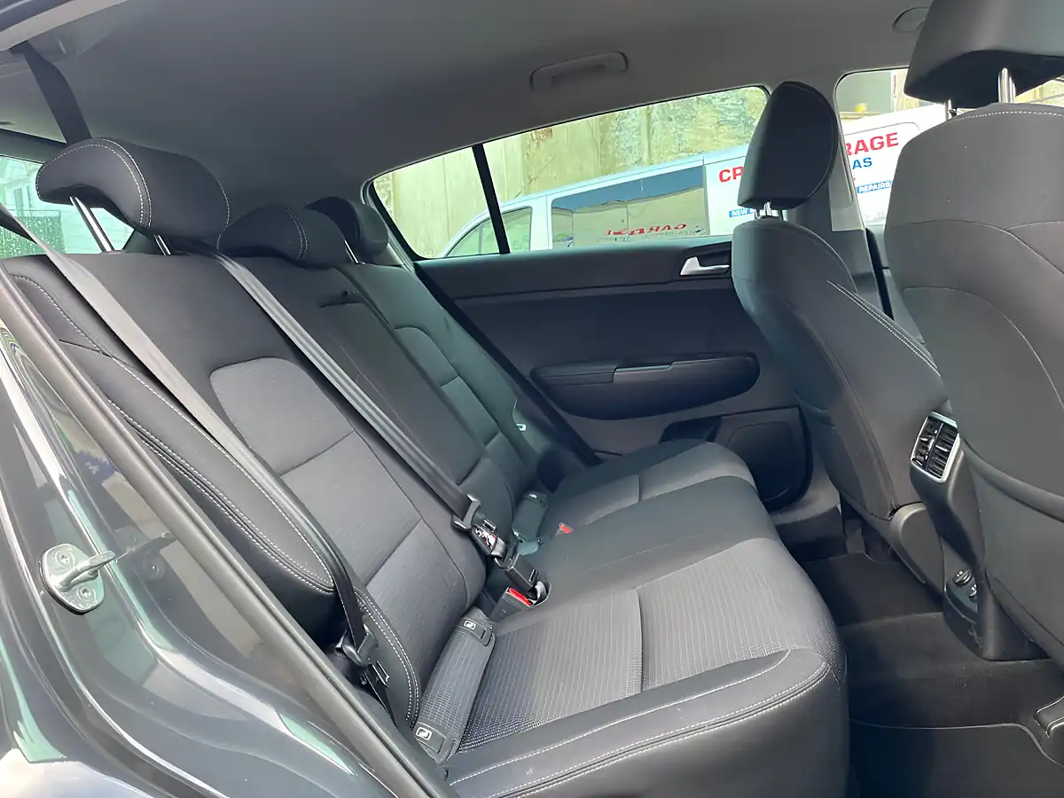 Used 2022 Kia Sportage 2 Grey - Interior and Exterior details 14