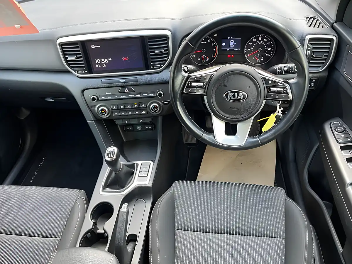Used 2022 Kia Sportage 2 Grey - Interior and Exterior details 15
