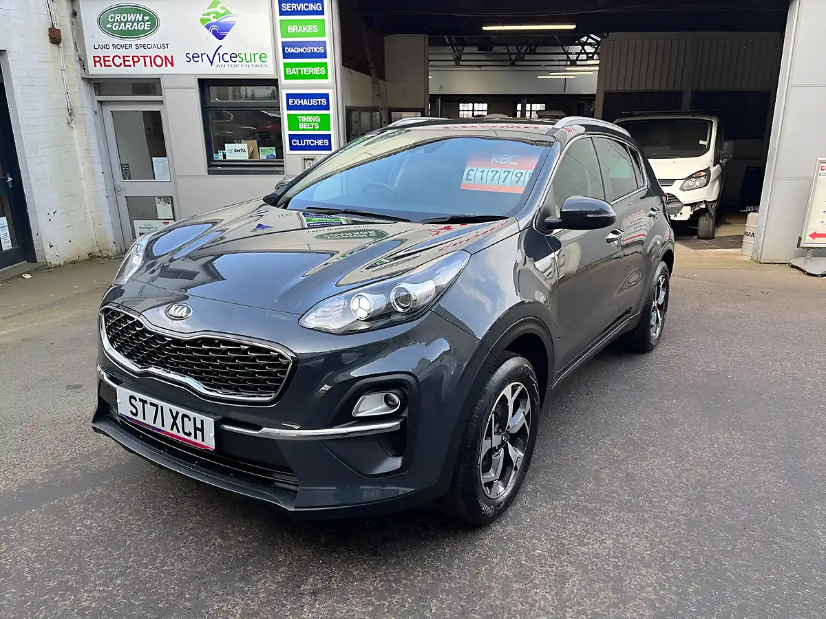 Used 2022 Kia Sportage 2 Grey - Interior and Exterior details 4