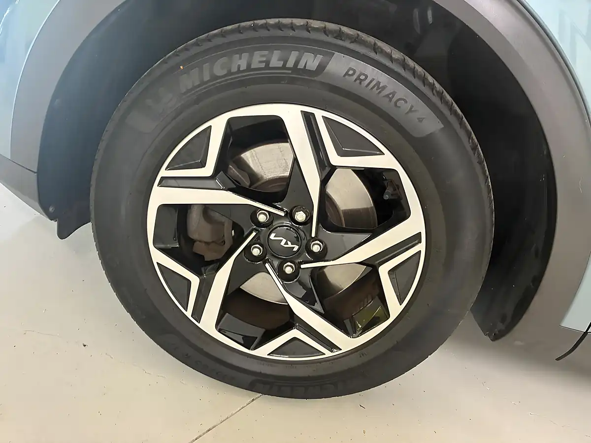 Used 2022 Kia Sportage 2 Grey - Interior and Exterior details 10