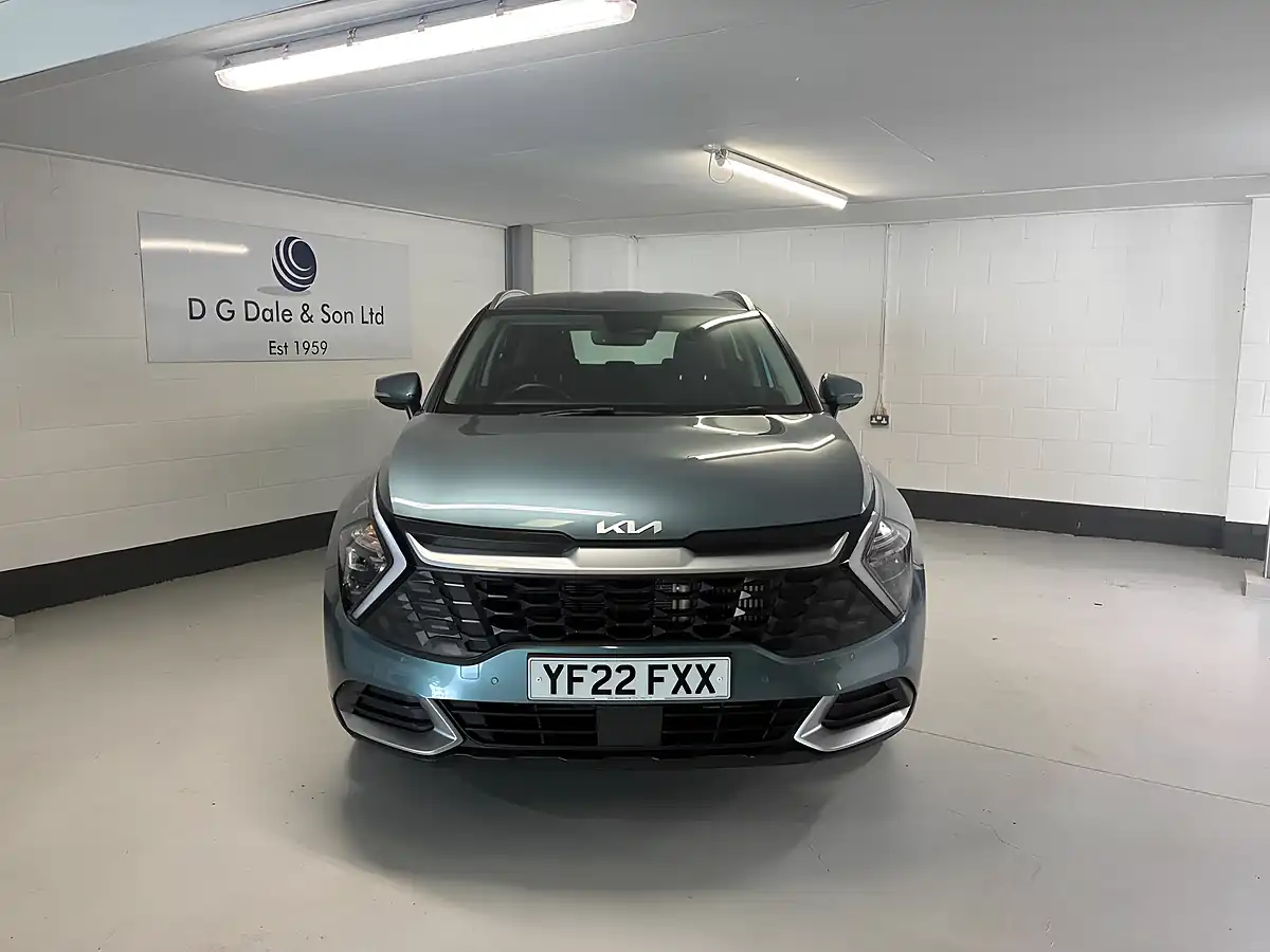 Used 2022 Kia Sportage 2 Grey - Interior and Exterior details 2