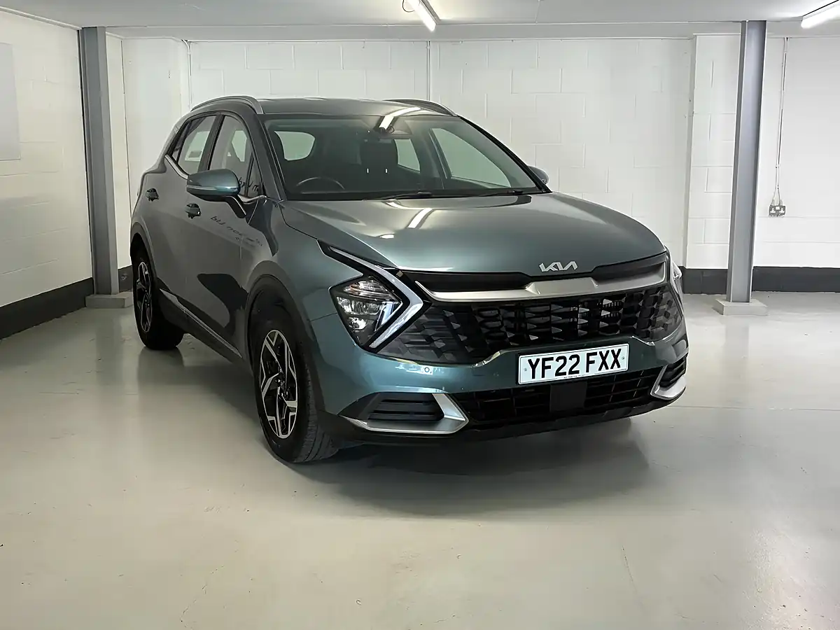 Used 2022 Kia Sportage 2 Grey - Interior and Exterior details 3