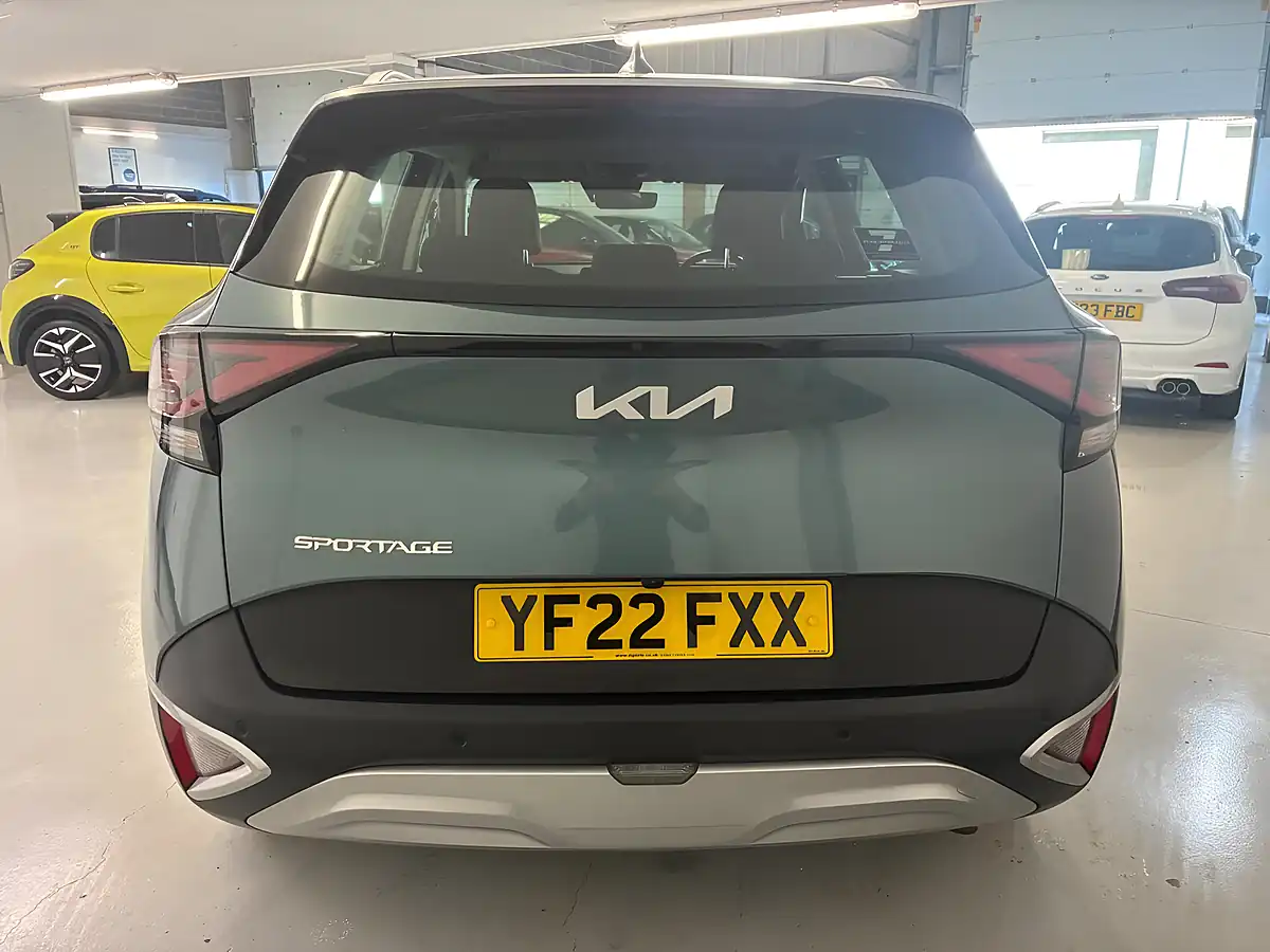 Used 2022 Kia Sportage 2 Grey - Interior and Exterior details 4