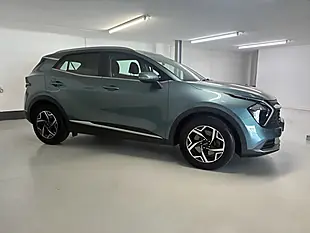 Used 2022 Kia Sportage 2 Grey - Interior and Exterior details 5